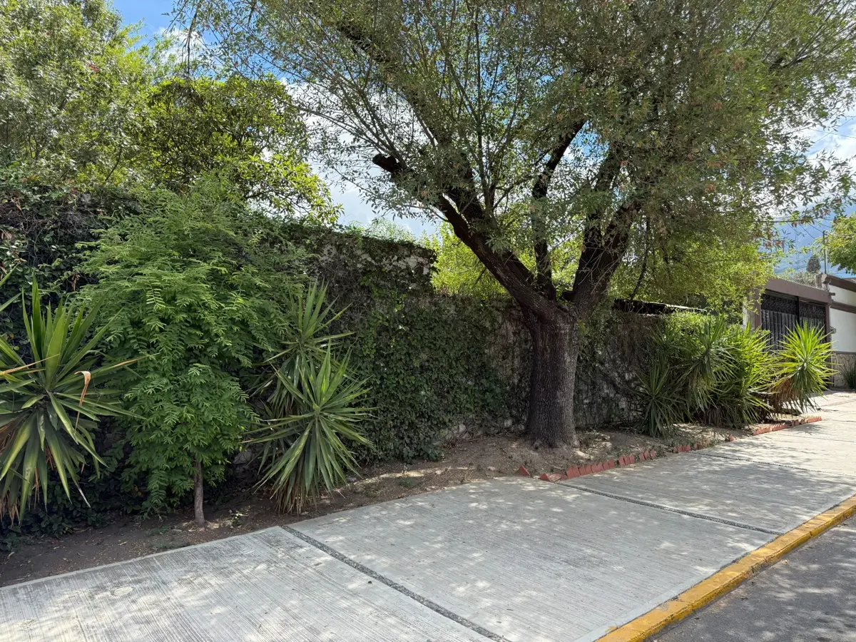 Terreno en venta en Del Valle, San Pedro Garza García — foto 1 de 7