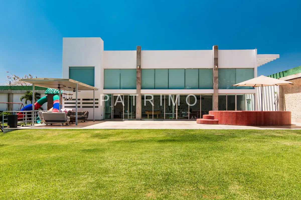 Casa en venta en Fraccionamiento Lomas de Cocoyoc, Atlatlahucan — foto 1 de 45