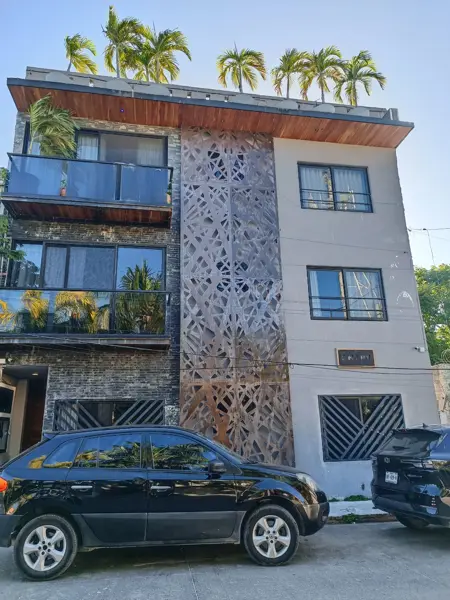 Edificio Comercial - Gonzalo Guerrero