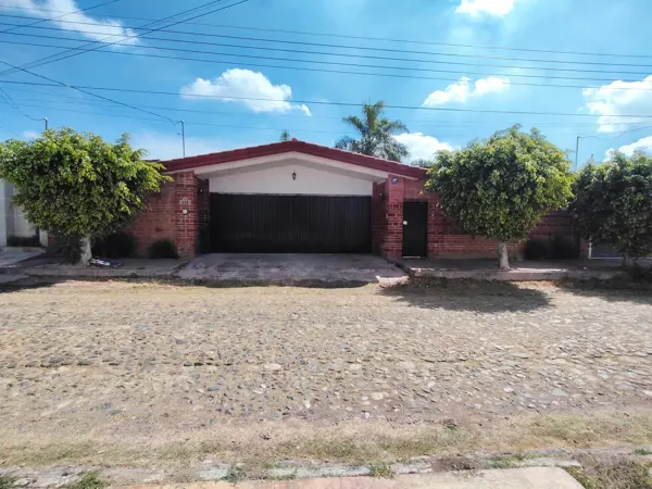 Casa en venta en Loma Verde, León — foto 2 de 17