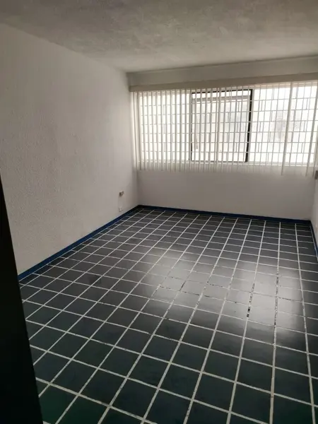 Vendo casa de 1 piso céntrica zona dorada ideal para negocio, oficinas, coworking, academia