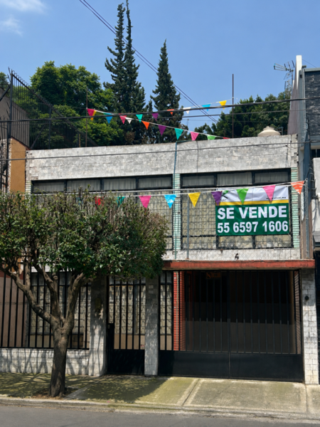 Casa Grande en Jardin Balbuena// — foto 1 de 25