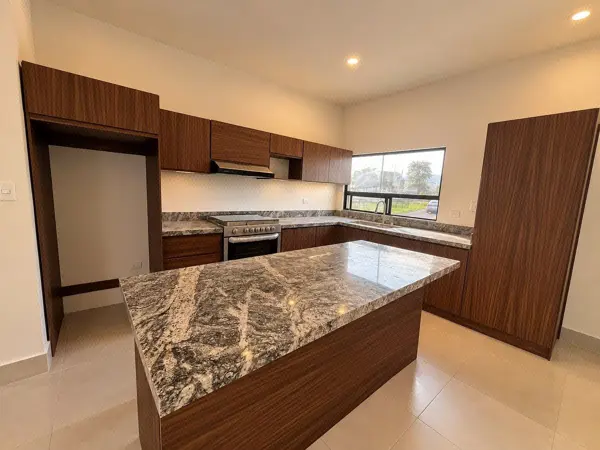 Casa en venta en Residencial Santa Regina, Victoria — foto 2 de 8
