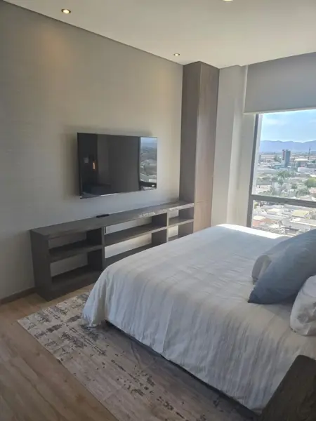 Departamento amueblado de 2 recámaras en Torre Empiria – excelente ubicación y amenidades