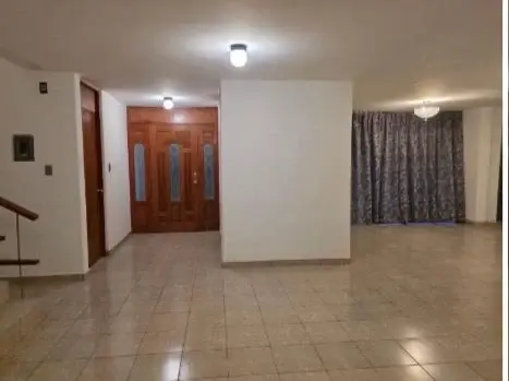 Casa en venta en Jardines de Churubusco, Iztapalapa — foto 1 de 10