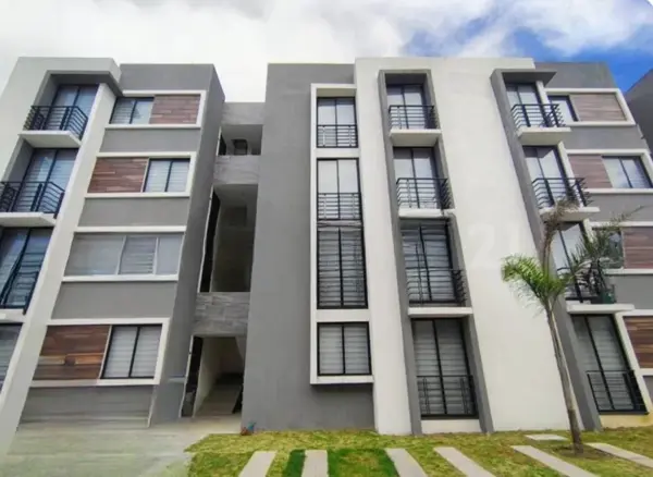 Departamento en Venta en Coronango, Puebla con jardín y alberca (P.L)