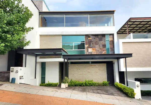 Casa en venta en Puerta Tres Marías Sur, Morelia — foto 3 de 33