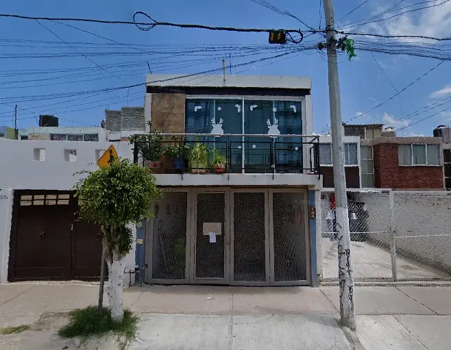 Casa en venta en Observatorio, León — foto 1 de 5