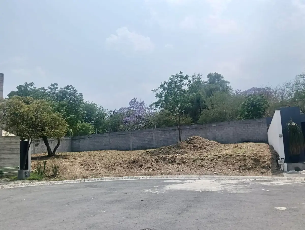 Terreno en venta en El Uro, Monterrey — foto 1 de 9