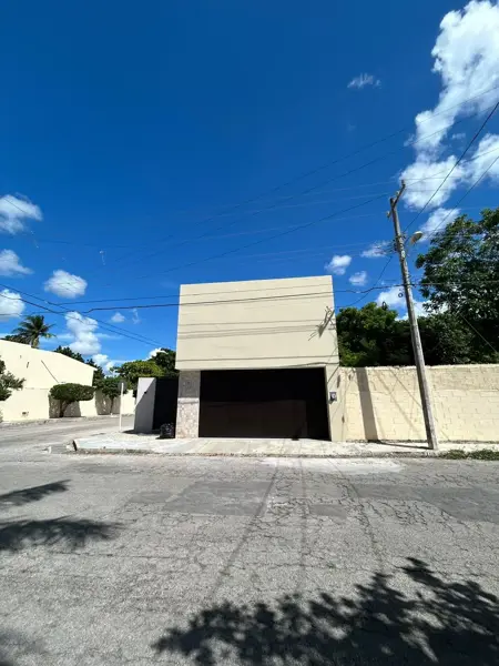 Casa en renta en San Antonio Cinta, Mérida — foto 2 de 22