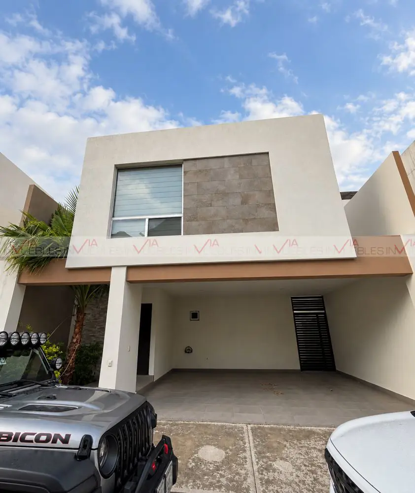 Casa en venta en Puerta de Hierro, Monterrey — foto 1 de 15