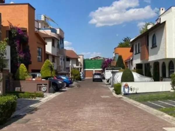 Casa en venta en Chimalcoyoc, Tlalpan — foto 3 de 9