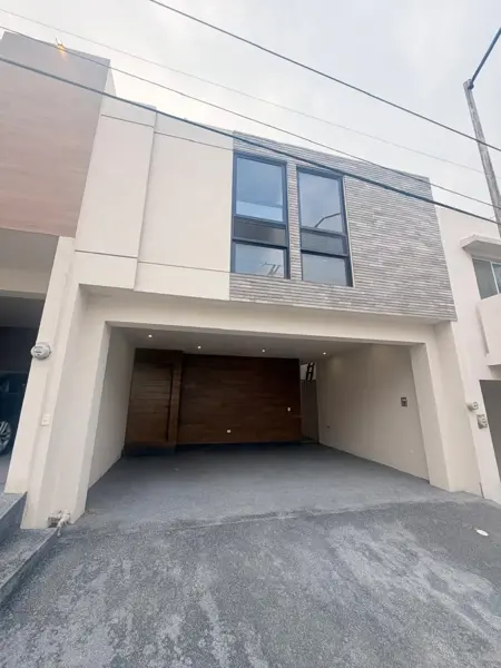 Casa en renta en Residencial de la Sierra, Santa Catarina, Nuevo León