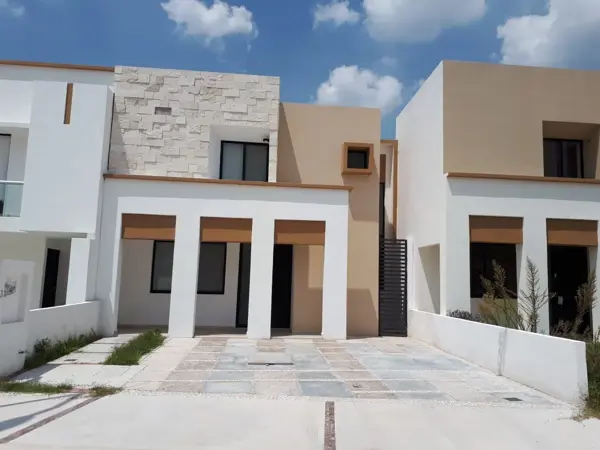 CASA EN VENTA EN CAÑADAS DEL ARROYO, CORREGIDORA QUERETARO