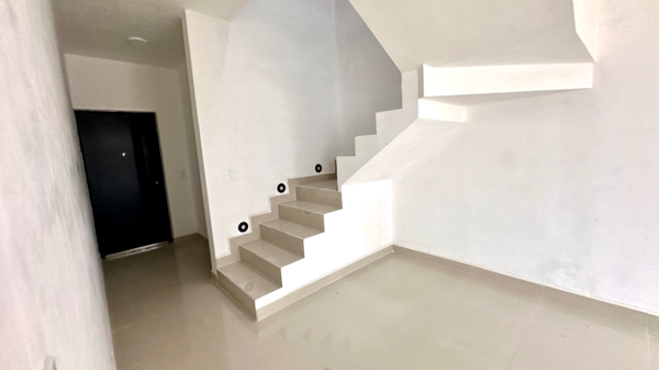 Casa en venta en Jardines Coloniales, Saltillo — foto 3 de 20