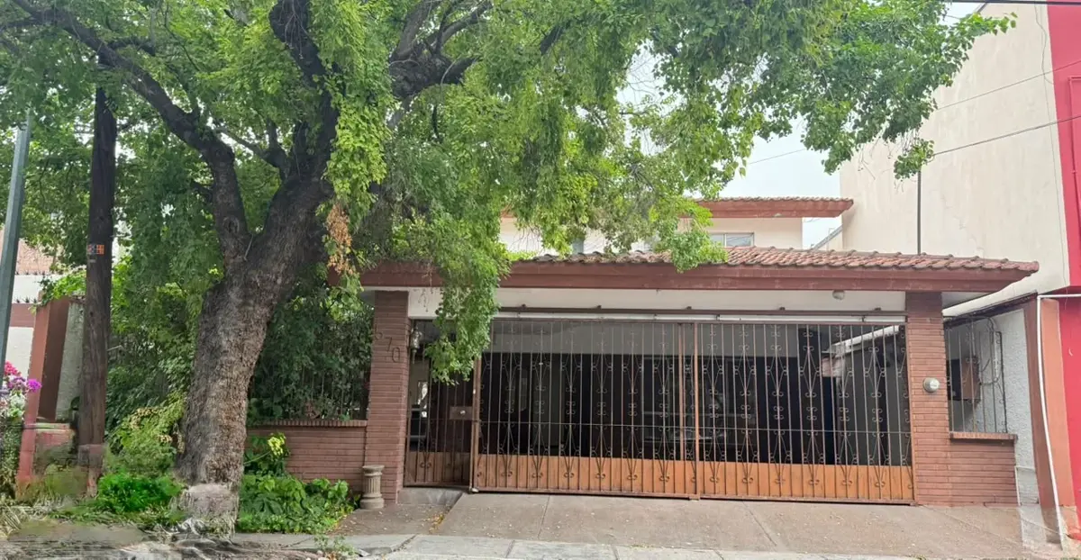 Casa en venta en Del Valle, San Pedro Garza García — foto 1 de 20