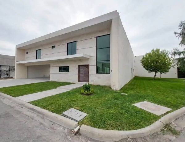 Casa en venta en Hacienda del Rosario, Torreón — foto 2 de 29
