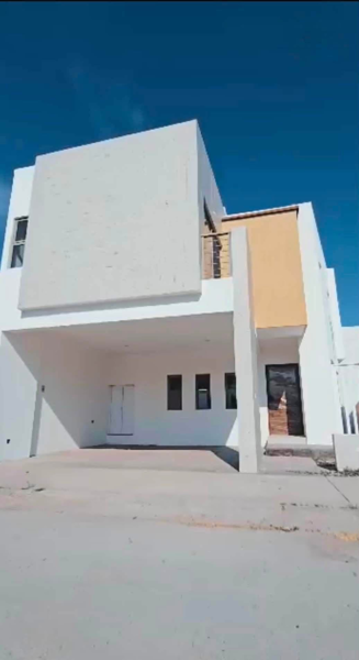 CASA EN VENTA  EN VILLA ROMANA