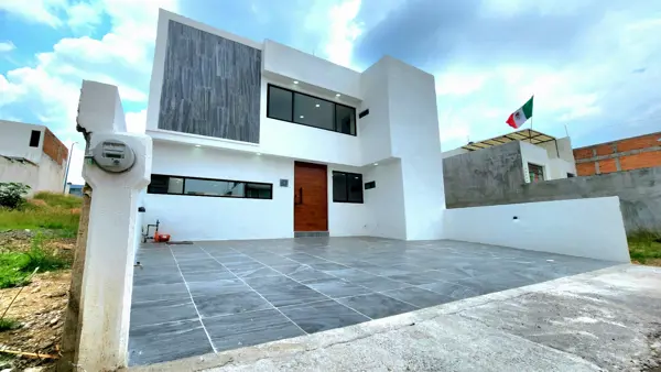 Casa en venta en Montaña Monarca I, Morelia — foto 2 de 8