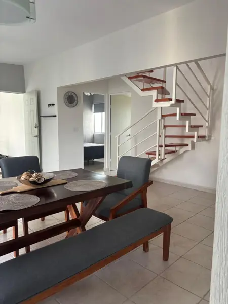 RENTA DEPARTAMENTO EN PLAYA DEL CARMEN CON TERRAZA PRIVADA