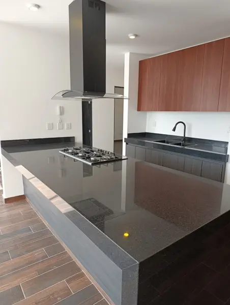 VENTA RESIDENCIA DE LUJO EN ZIBATÁ