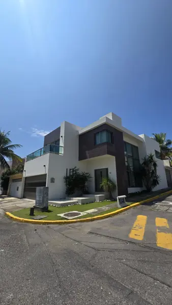Casa en Venta y Renta en Playas del Conchal