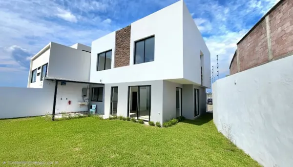 Casa en venta en Loma Alta Tres Marías, Morelia — foto 2 de 15