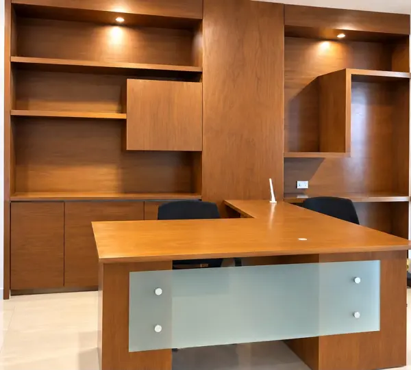 Oficina en Venta en el Sur / Torre Valle Alto