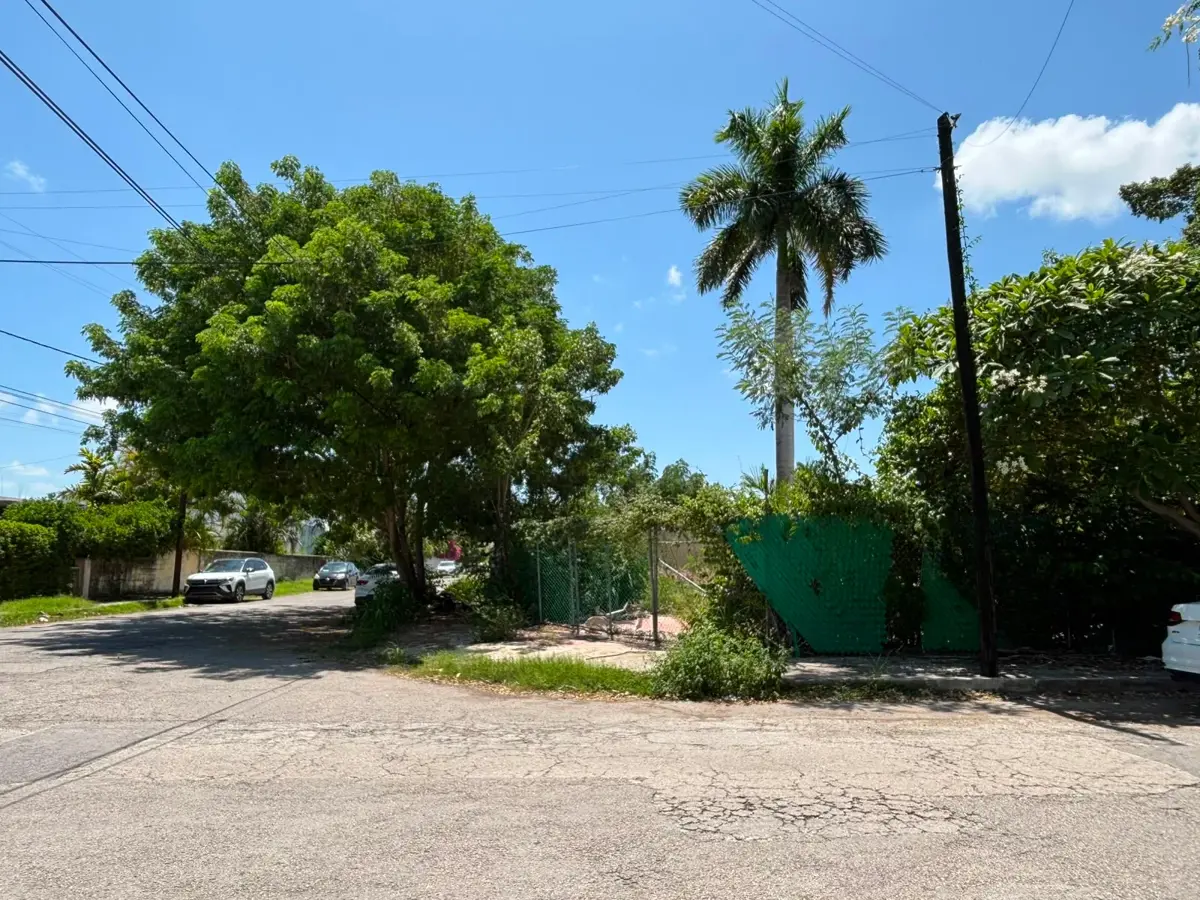 Terreno en venta en Residencial Colonia México, Mérida — foto 1 de 13