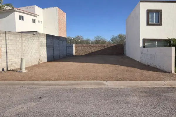 TERRENO EN VENTA EN SENDEROS, TORREON COAH.