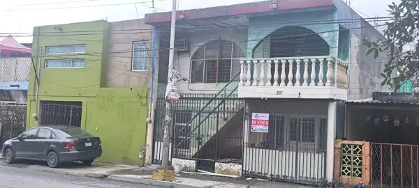 CASA EN AVENIDA ALTO FLUJO GUADALUPE