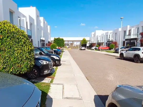 Casa En Renta En Zakia Querétaro
