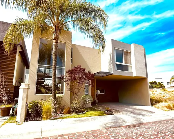 Casa en venta en Cumbres del Lago, Querétaro — foto 2 de 48