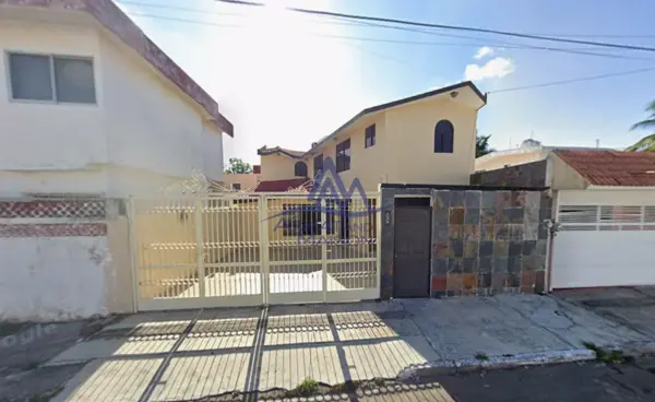 Casa en Ejecución Hipotecaria Totalmente Adjudicada en Floresta, Veracruz