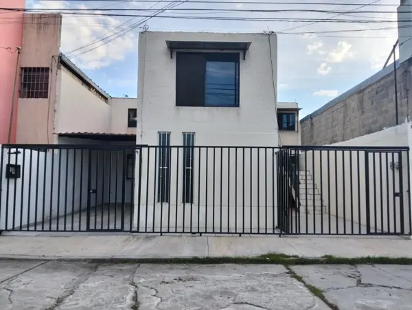 Apartamento en Renta en Unidad Modelo del IMSS, planta baja