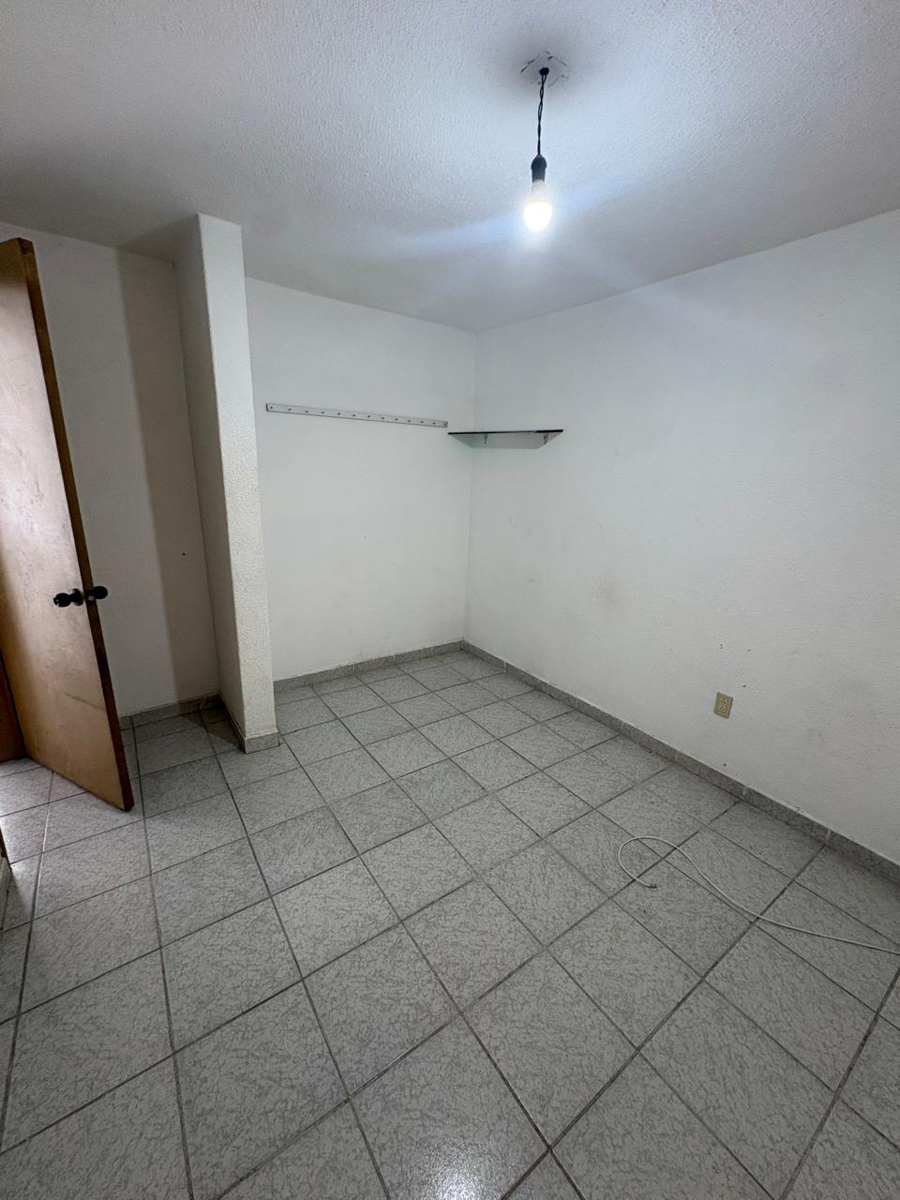 Casa en venta en La Floresta, San Juan del Río — foto 1 de 16