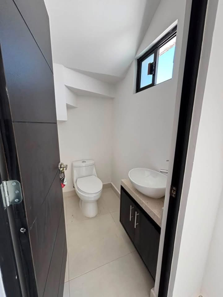 Casa en venta en Nogalera Residencial, Gómez Palacio — foto 2 de 11