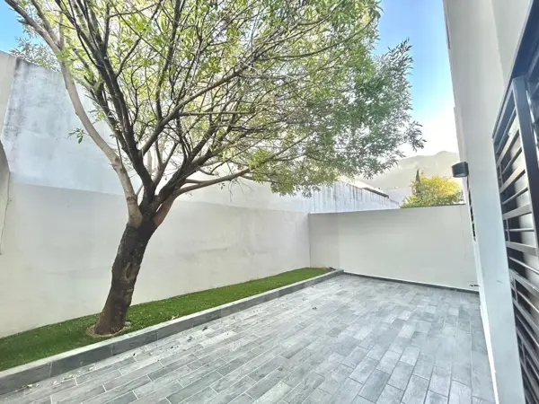 Casa en venta en Cumbres San Patricio, García — foto 3 de 21