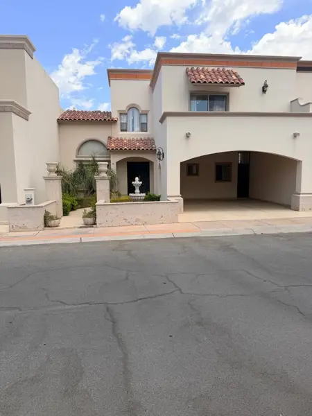 CASA EN VENTA DE OPORTUNIDAD EN VALLE DE LAGO AL PONIENTE DE HERMOSILLO