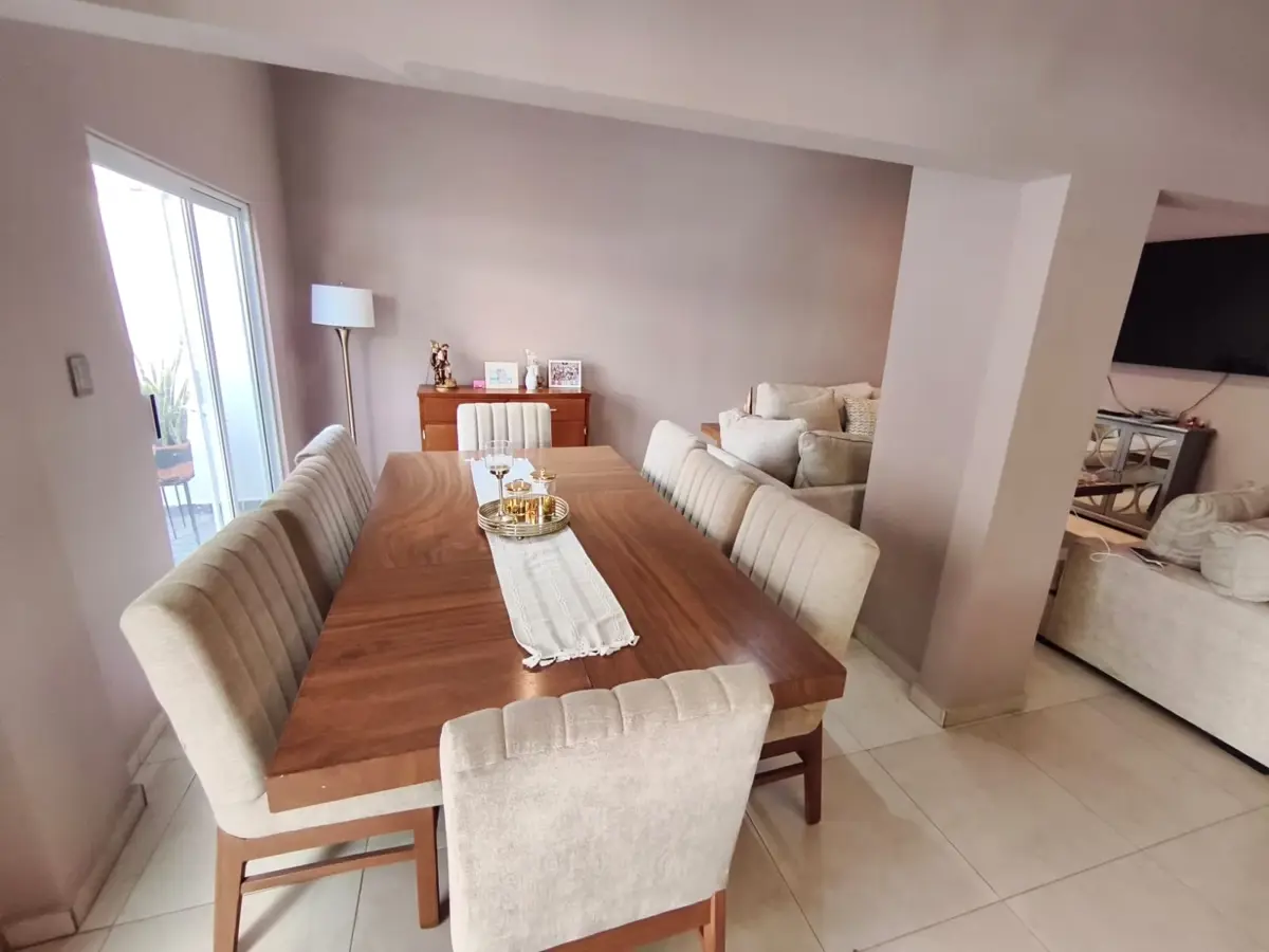 Vista 4 de Casa en venta en Arrayanes, circuito con acceso controlado