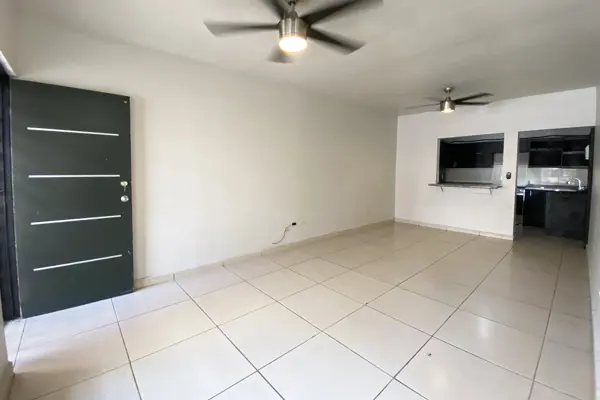 Casa en renta en Valle del Oriente, Arteaga — foto 3 de 17