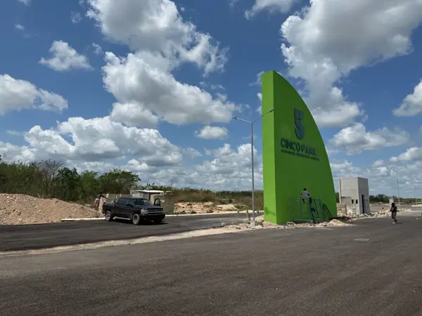 Terreno Industrial en Venta en Cinco Park en Uman