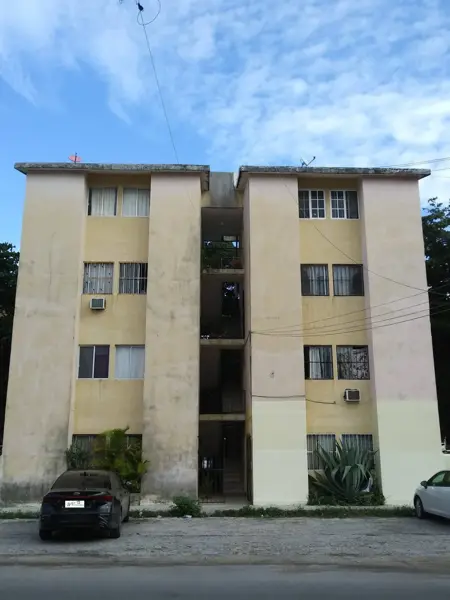 Renta Departamento (4toPiso) - Reg. 95 Galaxia Islas Cancún