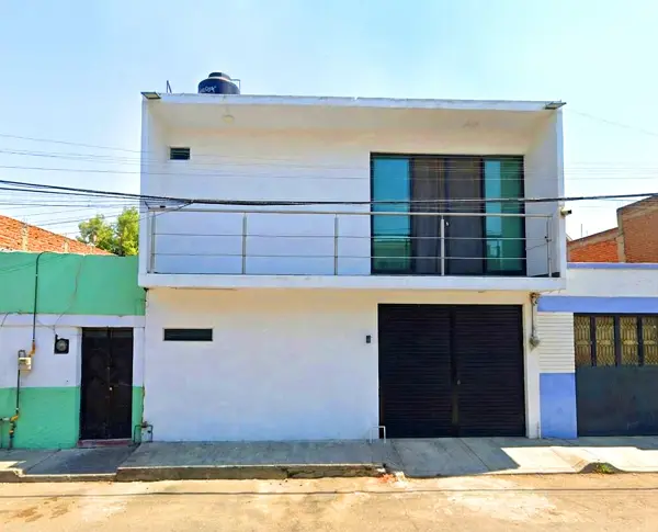Remate: Casa en Quintero, San Pedro Tlaquepaque - Oportunidad en Ejecución Hipotecaria