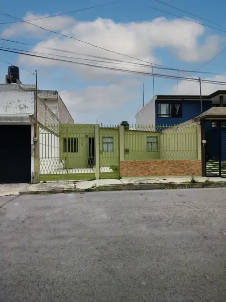 Casa en venta en S.N.T.E., Puebla — foto 3 de 40