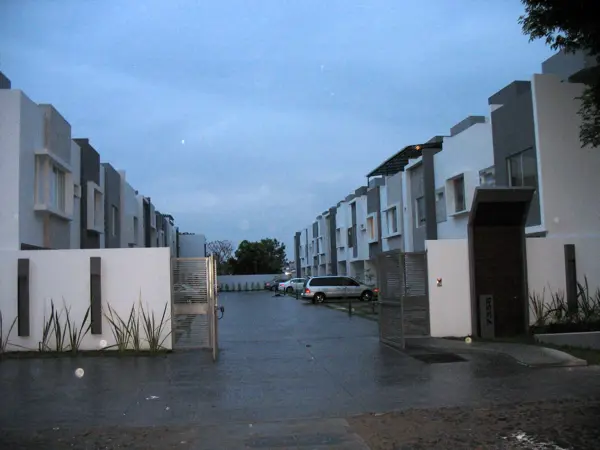 CIUDAD GRANJA Coto de pocas casas. 3 REC, 2.5 BAÑOS, 2 AUTOS
