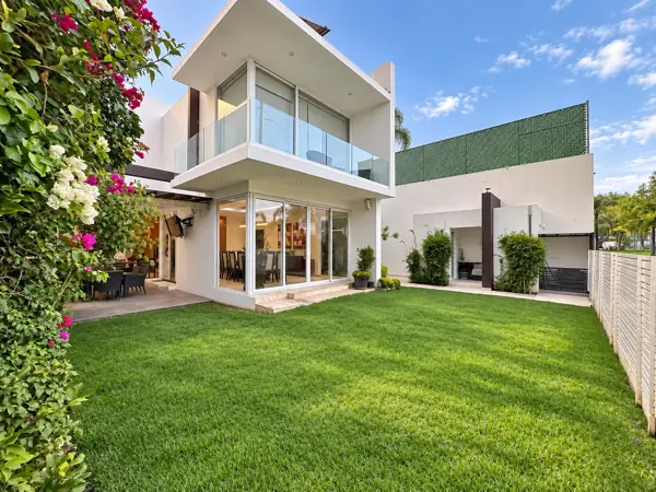 RESIDENCIA EN VENTA EN FRACCIONAMIENTO SAN ÁNGEL