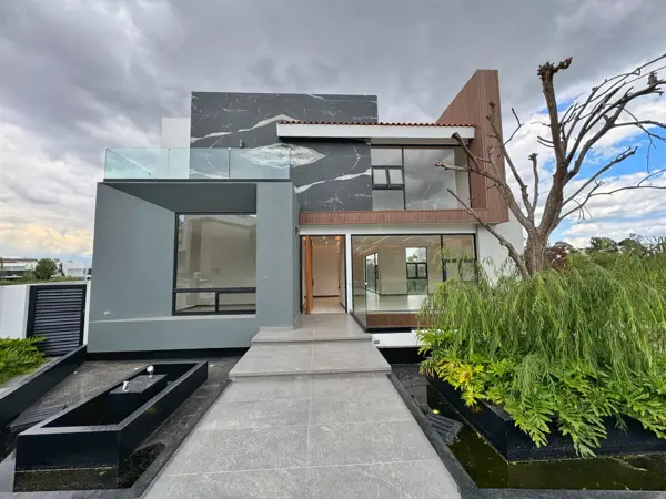 CASA EN VENTA EN LA VISTA COUNTRY CLUB