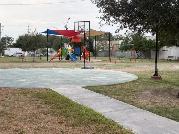 Casa en renta en Misión de los Olivos, Apodaca — foto 3 de 25