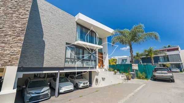 Casa en venta en San Juan de Ocotan, Zapopan — foto 3 de 40